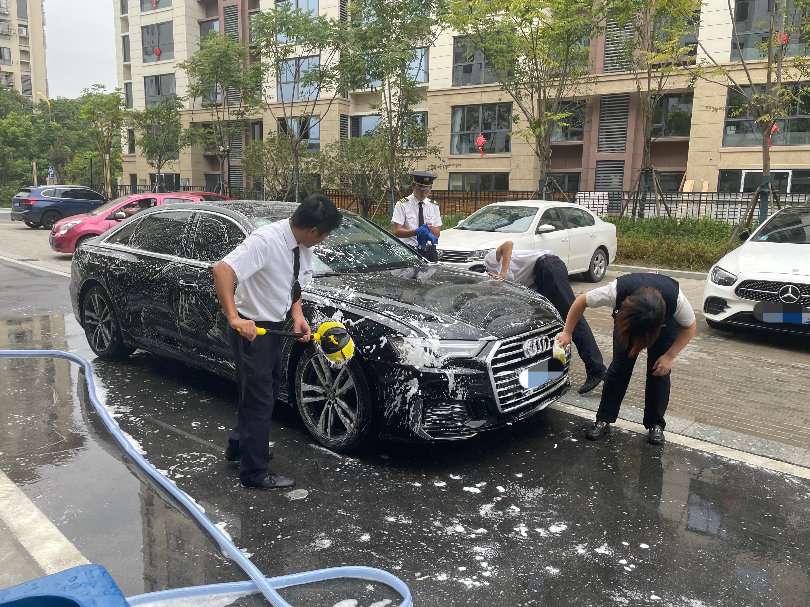 1661839711622950.jpg 03免费洗车活动.jpg